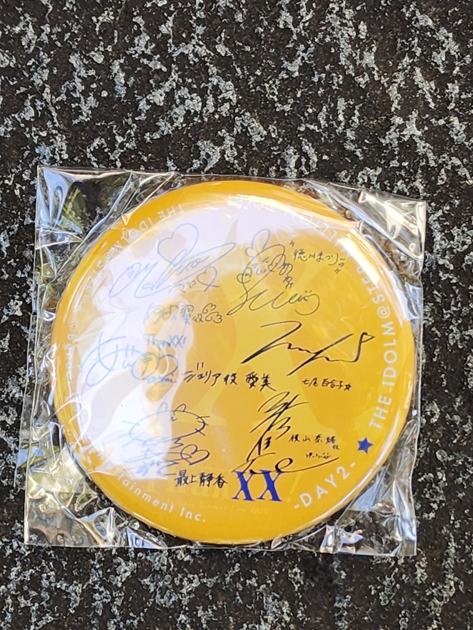 内田真礼 缶バッジ 内田真礼 ファンクラブイベント「LIVE IS LIKE A SUNNY DAY