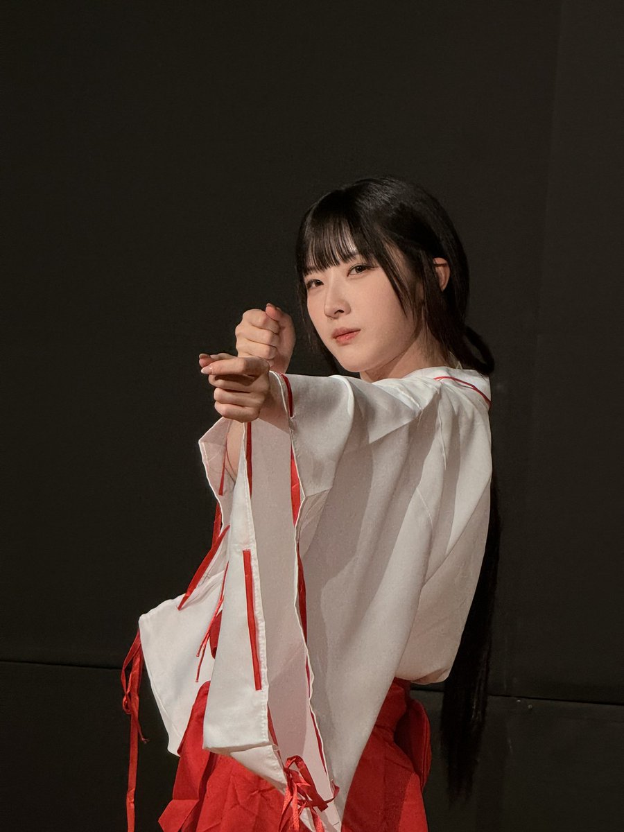 saljahaa8's tweet photo. 와 전예 https://t.co/uRPRG5dIwZ