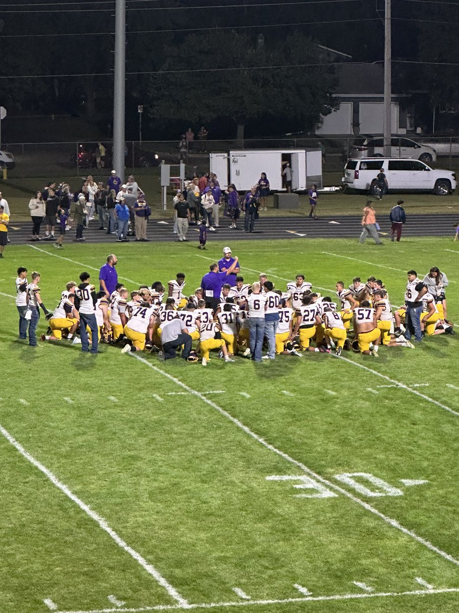 JJ Johnson III (@j_three) on Twitter photo Monarchs drop their opener to Storm Lake, 39–13.
TDs: Kastner & Grady 🏈
🍕 Pizza Ranch Delivery: Wilson Riphin (INT)
💥 Kastner Seed Hoegemeyer Hit: Ethan Totten & Malachi Esteves
Full recap 👉 kdsnradio.com/kdsn_sports.as…
#DSMonarchs #FridayNightLights <a href="/KDSNRadio/">KDSN Radio</a> <a href="/noahonthehive/">noahjohn50</a> Monarchs drop their opener to Storm Lake, 39–13.
TDs: Kastner & Grady 🏈
🍕 Pizza Ranch Delivery: Wilson Riphin (INT)
💥 Kastner Seed Hoegemeyer Hit: Ethan Totten & Malachi Esteves
Full recap 👉 kdsnradio.com/kdsn_sports.as…
#DSMonarchs #FridayNightLights <a href="/KDSNRadio/">KDSN Radio</a> <a href="/noahonthehive/">noahjohn50</a>