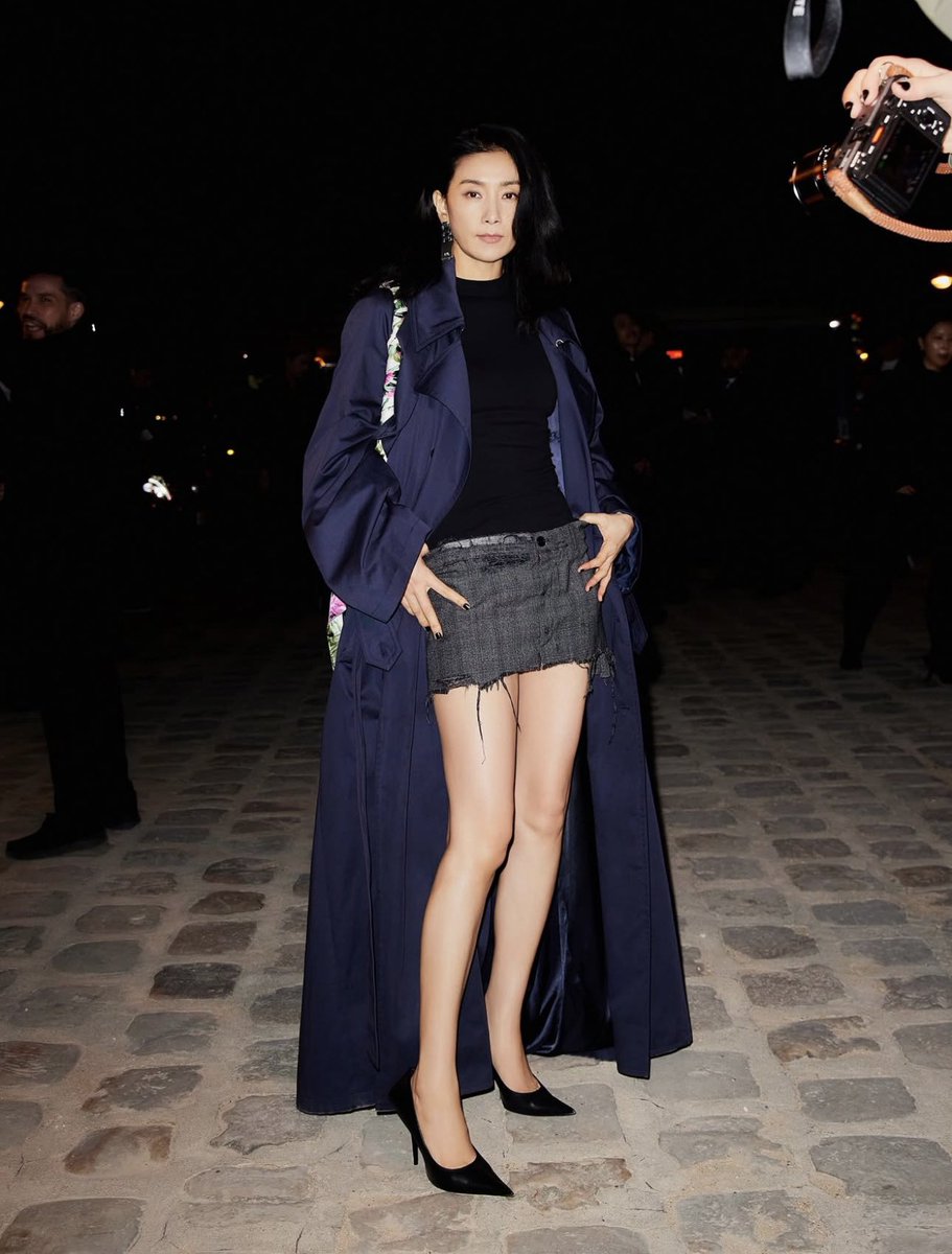 Those legs are to die for. 🔥🖤

#KimSeoHyung  #김서형