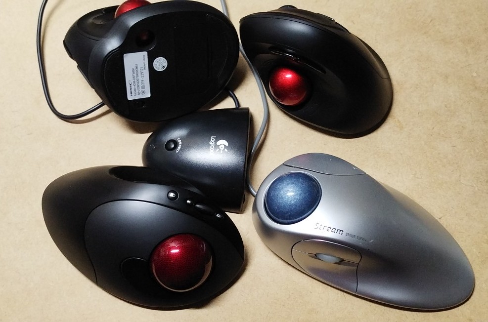 Oodama_HUGE_g's tweet image. 2～3日前に話した巨珠緋遊慈の変態度合いがこちら。まぁ、真っ当な御仁なら使わないわな。 w
#trackball #トラックボール #ヨレヨレ