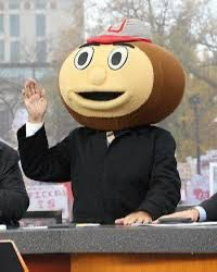 jdkern3's tweet image. Today, the great Lee Corso will wrap up his College Gameday career. A man who made me excited to wake up early on Saturdays when I was hungover as shit as a student! Someone who brought joy to my life every college football Saturday even after college. I Love you Lee!