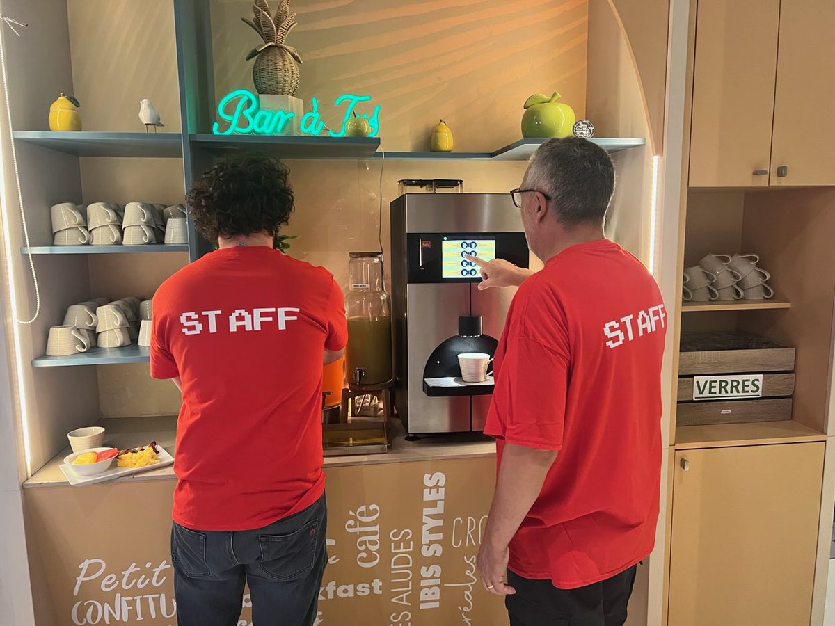 😎 Wake-up ! D-Day la team <a href="/_barbhack_/">Barbhack</a> déjà à l’attaque 🏴‍☠️
#barbhack25