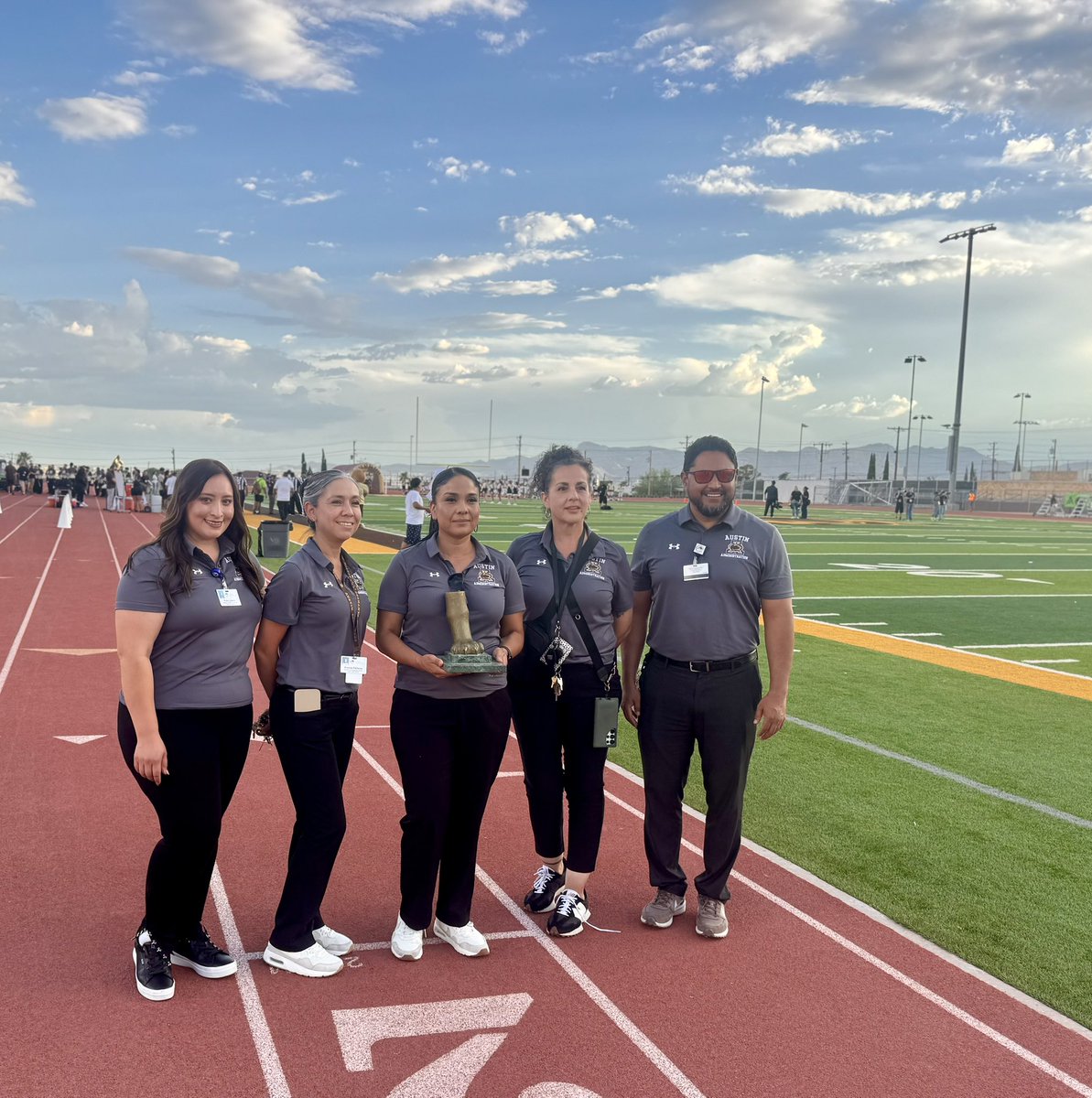 RubyLucero23's tweet photo. First FNL with our AMAZING Austin HS Admin Team π€πΎπ Letβs go Panther FB π #BattleOfTheCLAW #PanthersLevelUp #ItStartsWithUs https://t.co/bFWkrytJzV