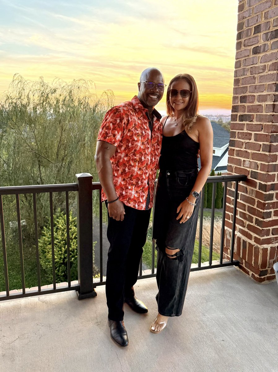 CoachdjCheetah's tweet photo. First date night of the season with my Queen. I’ve had several jobs, but only one wife. I’ll always make time for my baby and I’ll never apologize for doing so. https://t.co/kKuHhiMHrO