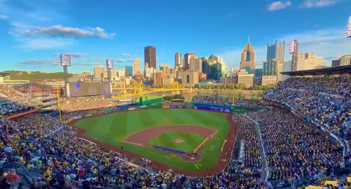 It was such an honor to be able to sing the National Anthem tonight at the <a href="/TheSavBananas/">Savannah Bananas</a> game in front of 40,000 people! The atmosphere at this game was amazing, and it’s a great reminder to always have fun and love the game you play💛💛💛 <a href="/PTWarriors/">Penn-Trafford Athletics</a> <a href="/outlawspope16U/">Outlaws Premier 16U Pope</a>
