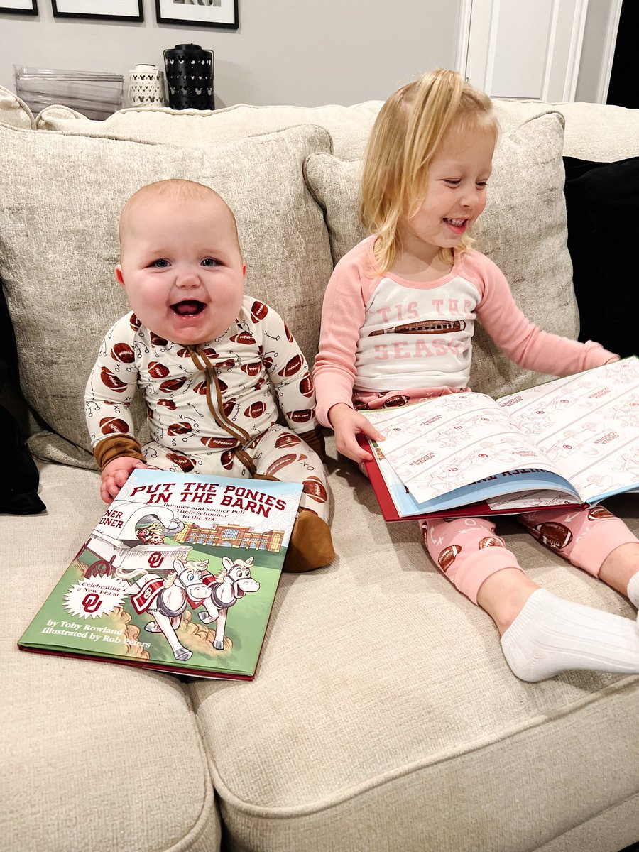 mandybrianne's tweet image. Gameday Eve Traditions: football jammies and our fav football books 🏈❤️