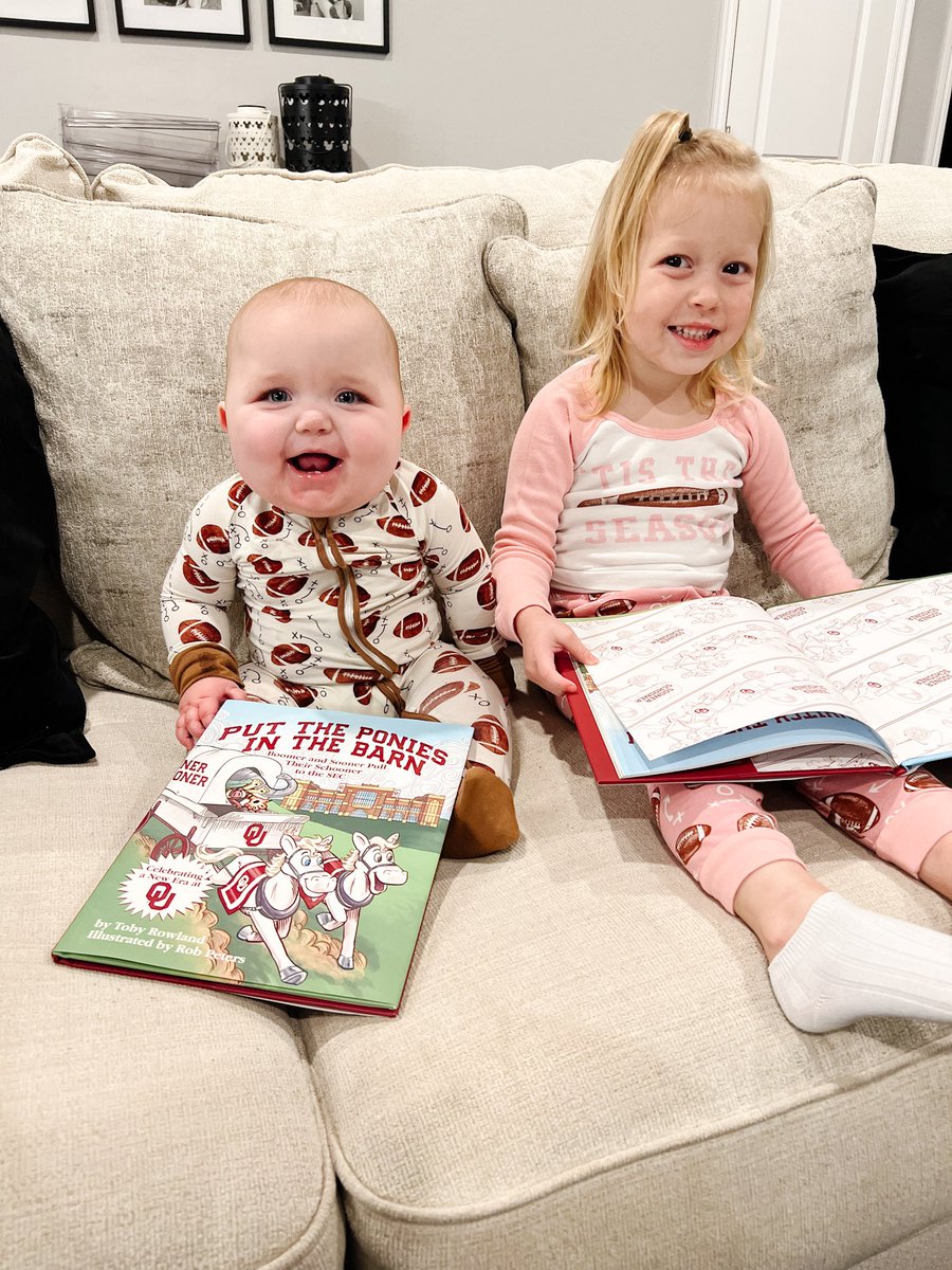 mandybrianne's tweet image. Gameday Eve Traditions: football jammies and our fav football books 🏈❤️