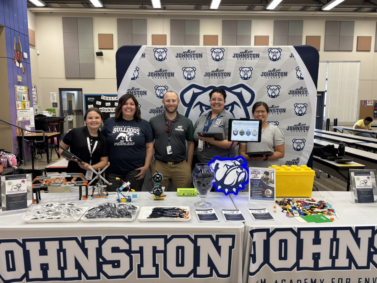 cjstemacademy's tweet image. Supporting our elementary school partners at their Open House! @CozineES