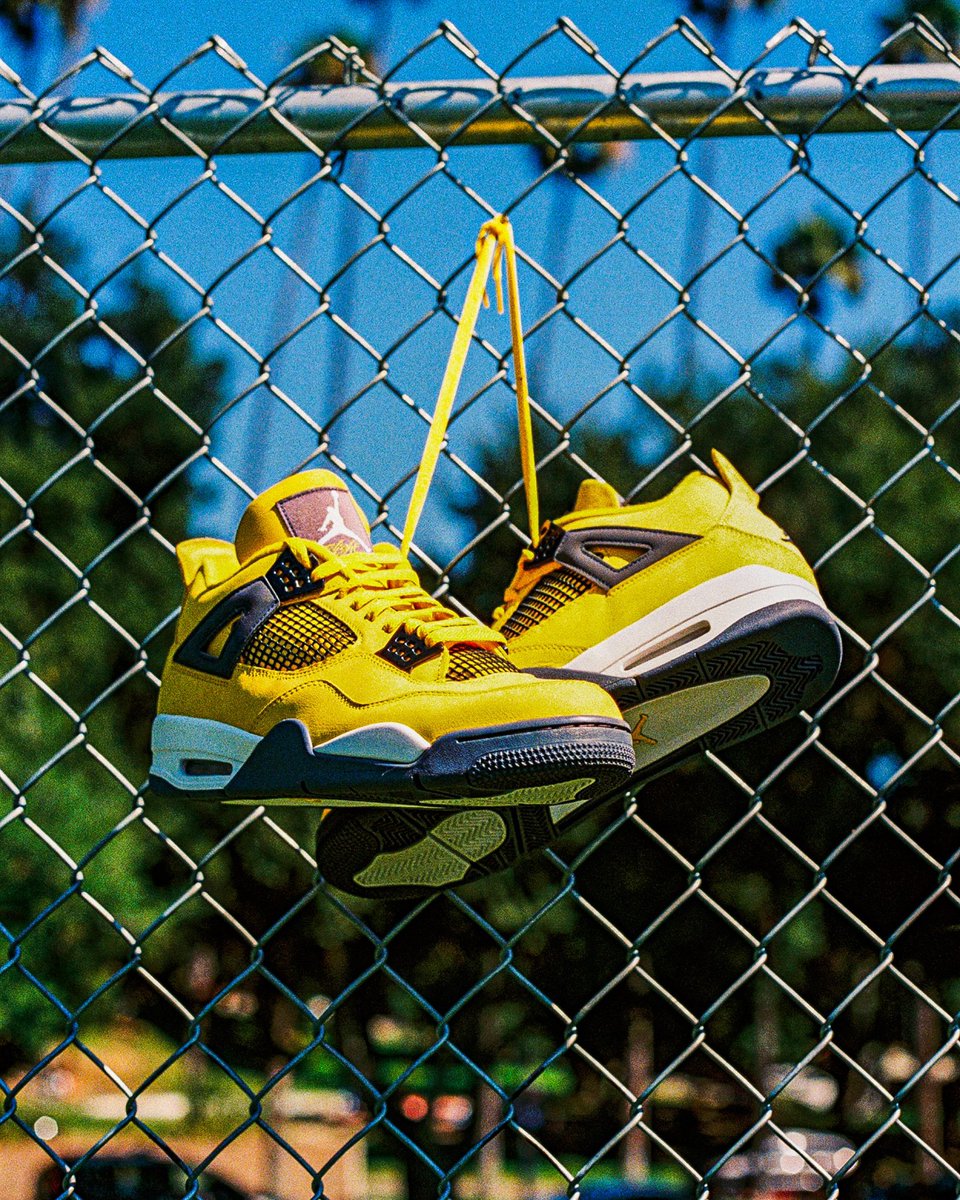 heem_lens's tweet photo. lightning jordan 4 (2021)👟 https://t.co/DItSDxZ3SL