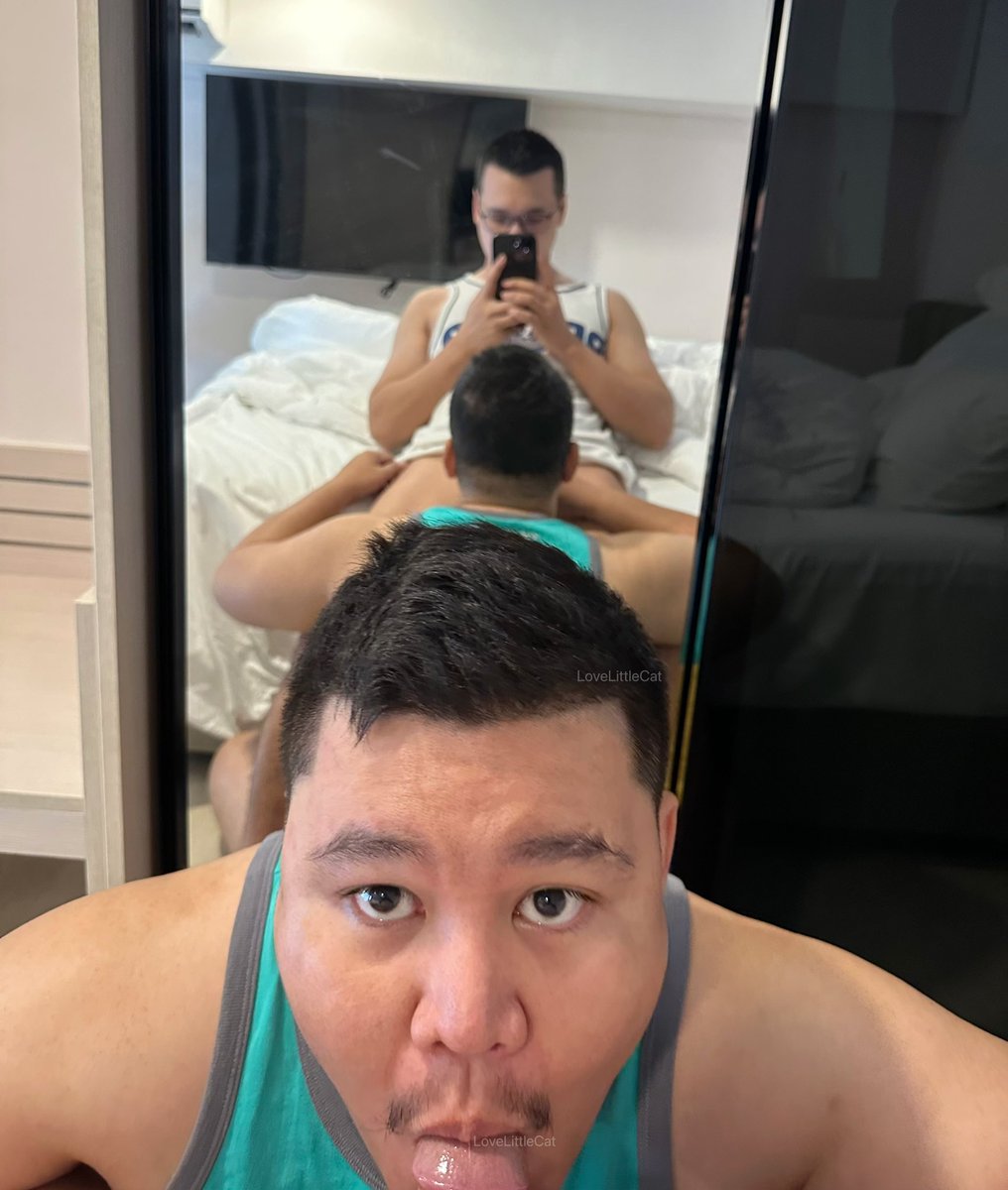 lovelittlecat2's tweet photo. โดนน้องหมีงับหัวแต่เช้าเลย 😸🍌🐻 #งับเบาๆนะคับ @chubby_watcher https://t.co/ppxXLqxttz