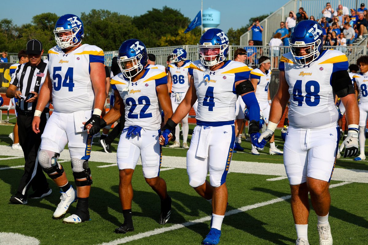 isaiahsbomb's tweet photo. 🤘🏽💙 #lopesup #UNKfootball https://t.co/xiyoDKY9rV