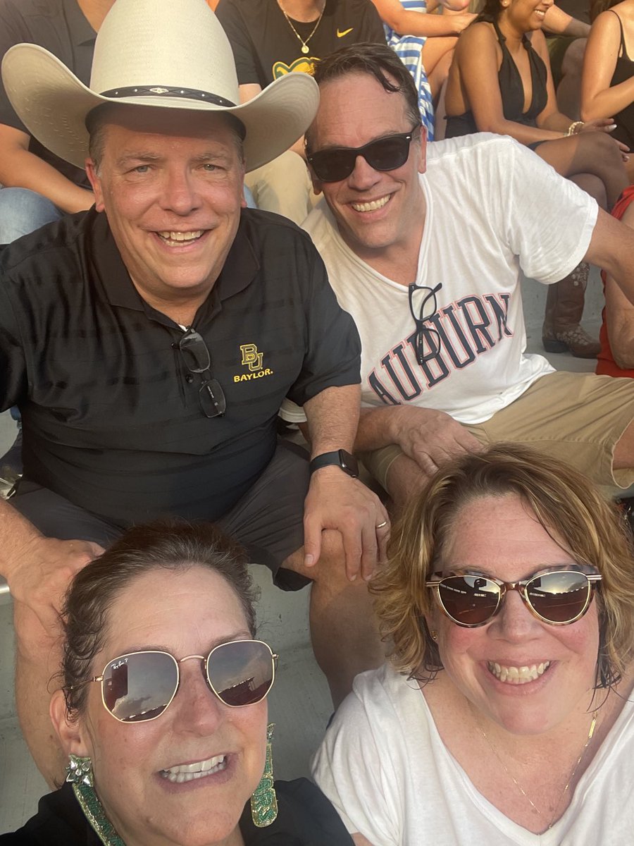 A house divided!  Sic Auburn!! #sicem