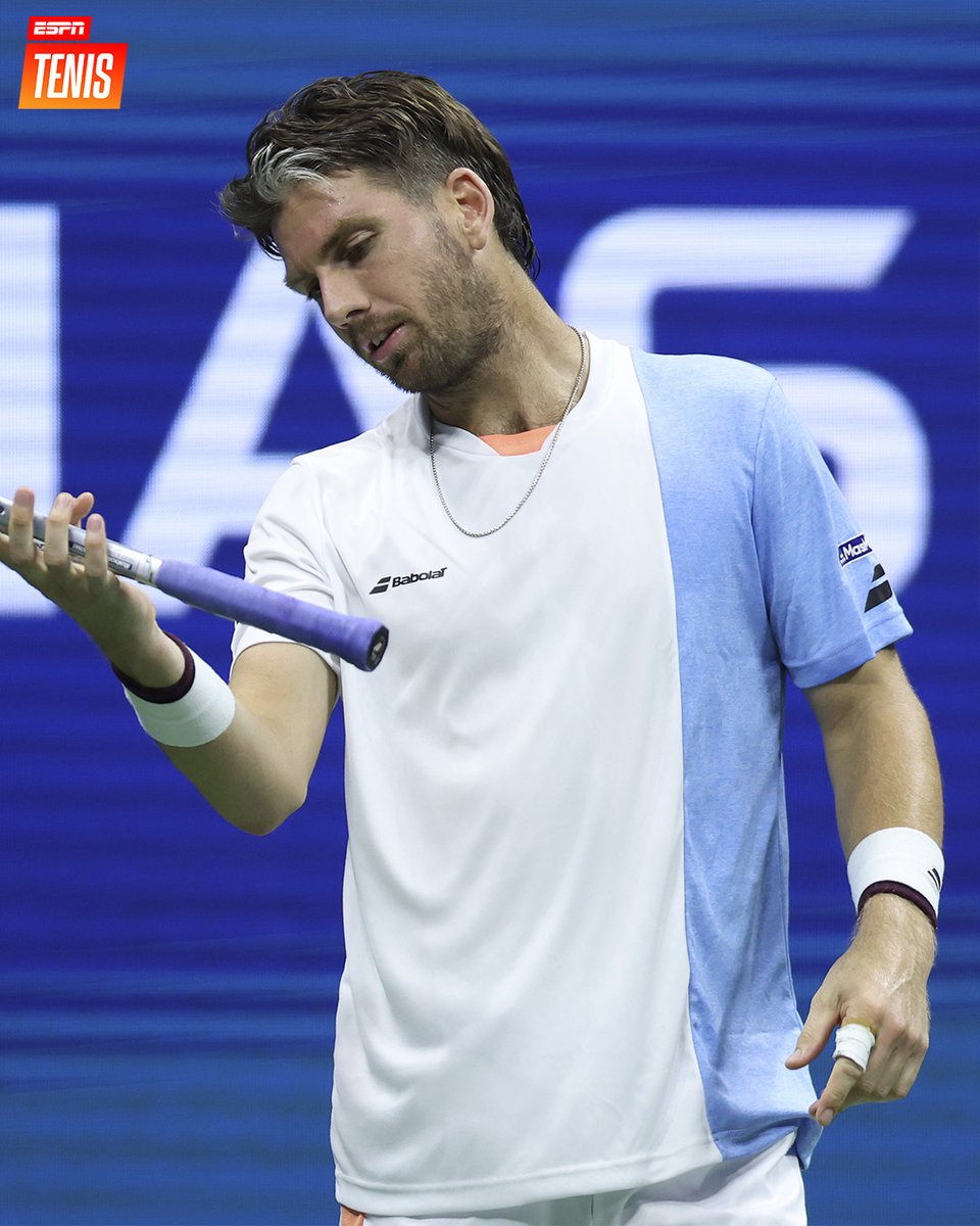 ¡NOLE SIGUE AVANZANDO! 🐐

Djokovic fue de menor a mayor y venció a Norrie por 6-4, 6-7 (4), 6-2 y 6-3 para meterse en los octavos del #USOpen. 💪

🆚 Su próximo rival será Struff, verdugo de Rune y Tiafoe.
