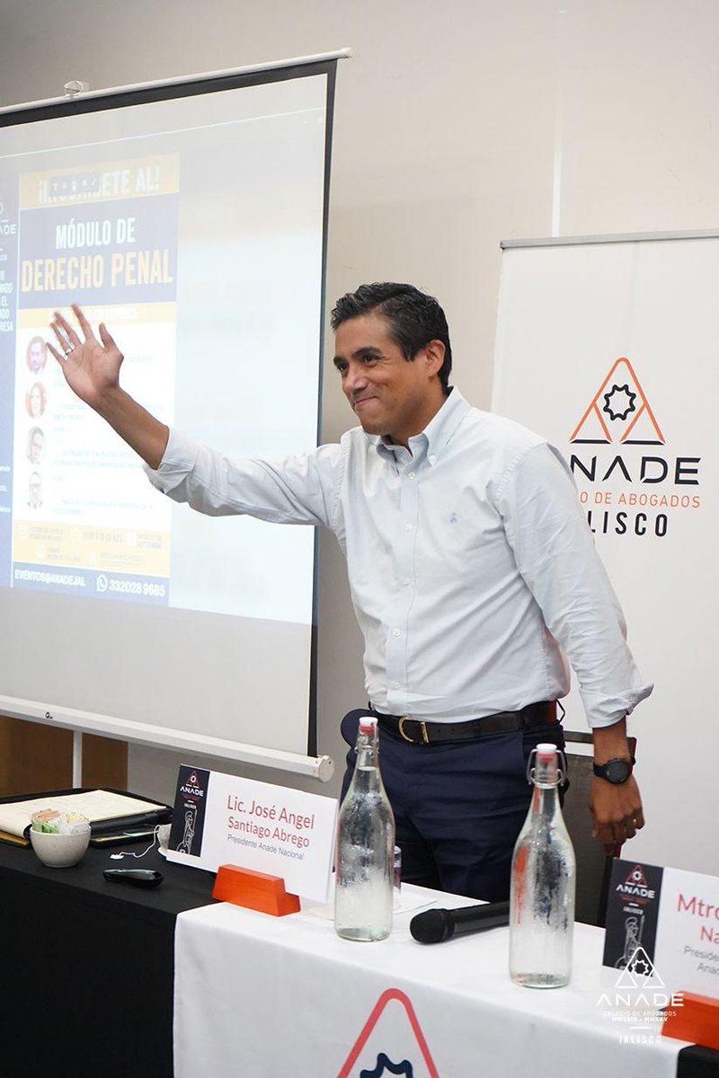 . <a href="/JA_Santiag/">José Ángel Santiago</a> visitó la sección <a href="/ANADEJAL/">ANADE JALISCO</a> para participar en una sesión académica en la que expuso el tema "Análisis de las Reformas a la Ley de Competencia Económica". Evento enriquecido por el intercambio de opiniones con la membresía local. 
#ANADE #NuestraResponsabilidadEsHoy