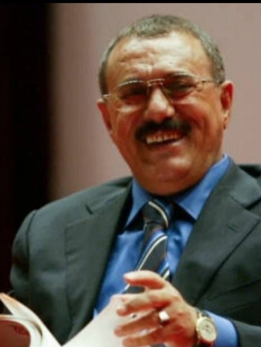 سيظل الزعيم في ذاكرتنا حتا ايلو رحل من هاذي الدنيا فهو من حكمنا بحكم العدل وبنا شعب واحد ووحود اليمن وجعل اليمن يضاهي الدول الأخرى في حينه ونحنو علا نهجك ومن خلفك سايرون حتا نرا اليمن في امن ومان ومع الدول العربية والإسلامية وخاصه المملكة العربية السعودية#