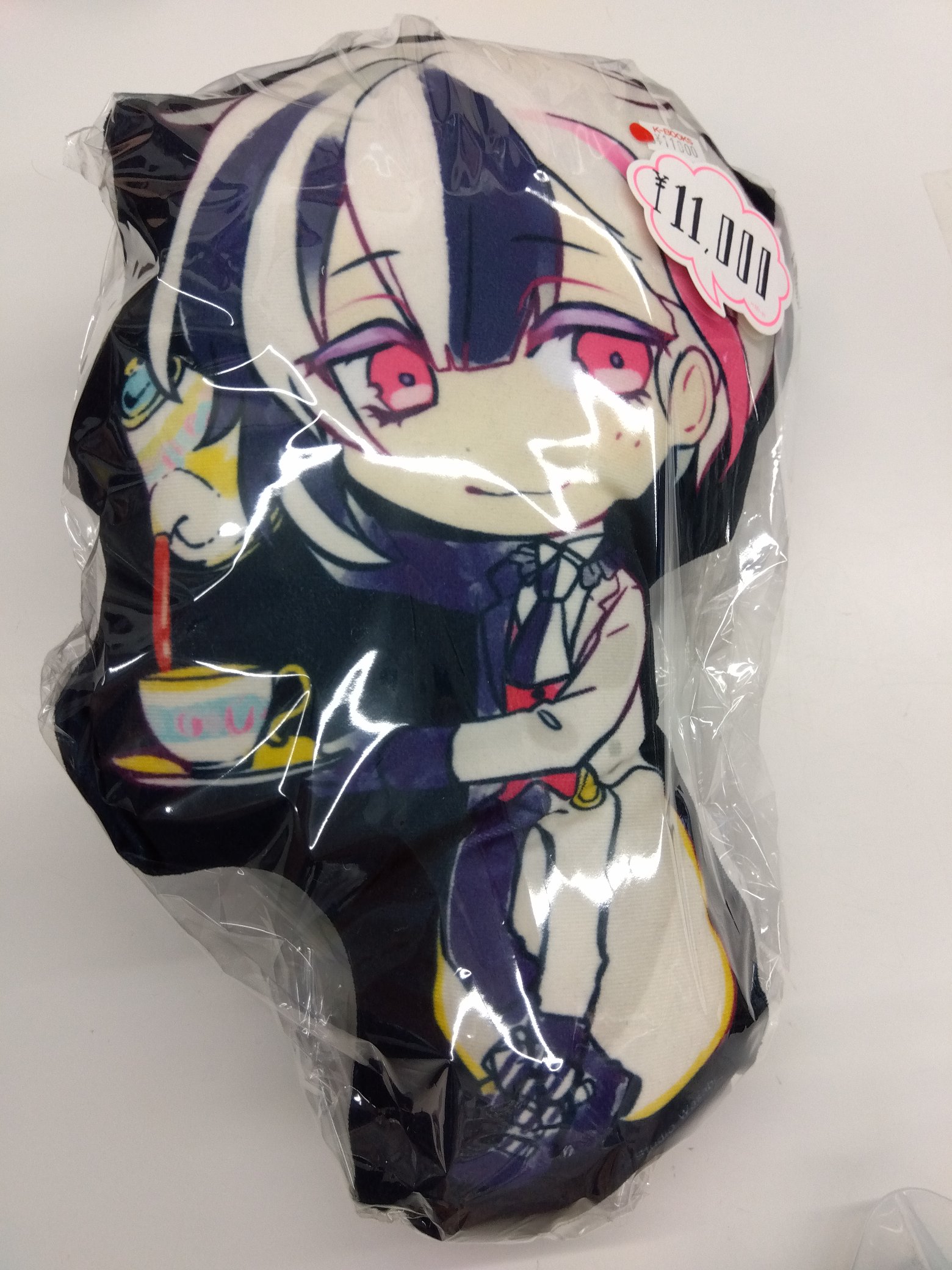 あくねこ 悪魔執事と黒い猫 ベリアン ヴィレヴァン クッション他 まとめ売り 悪魔執事と黒い猫 ベリアン ダイカットクッション ヴィレッジヴァン