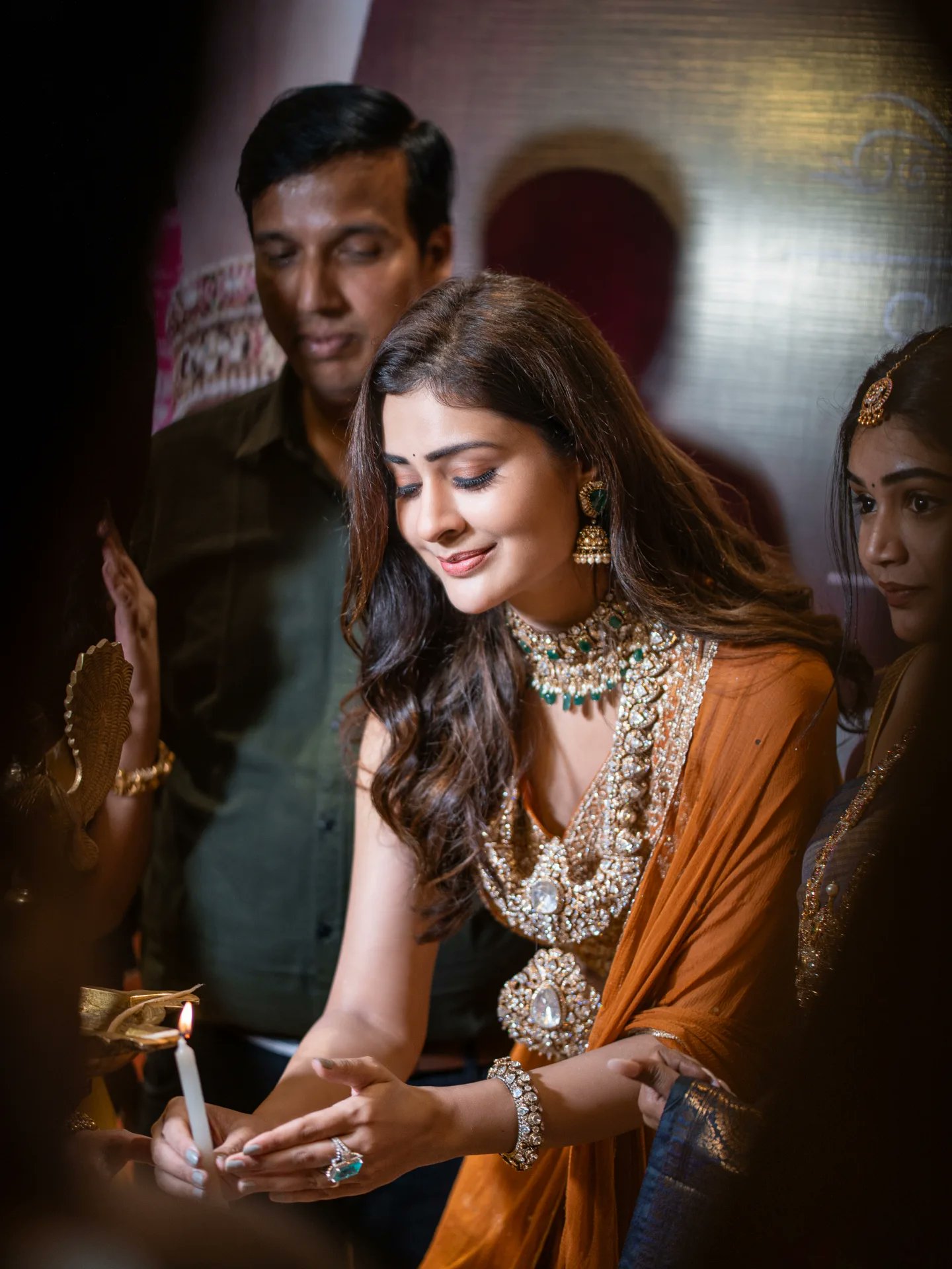 GzkQiHibkAI3Exa?format=jpg&name=large