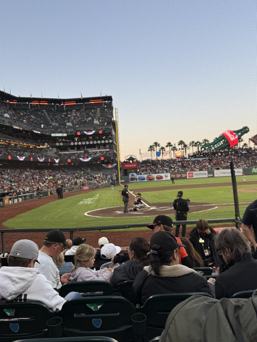 TourBoyEdition's tweet image. Friday Night At The Best Park In Baseball @SFGiants #OraclePark