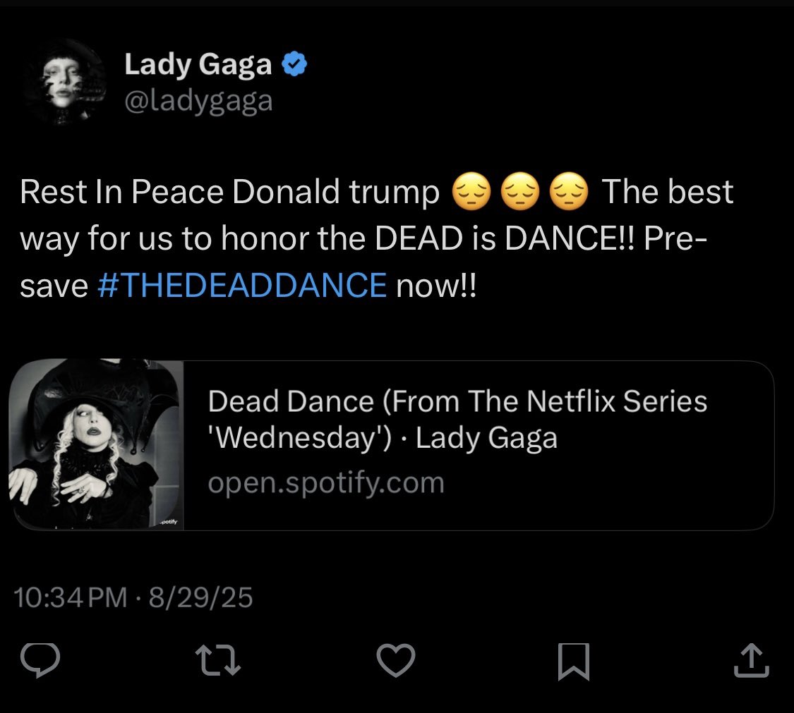 chris 💋 (@f4mefvcker) on Twitter photo 