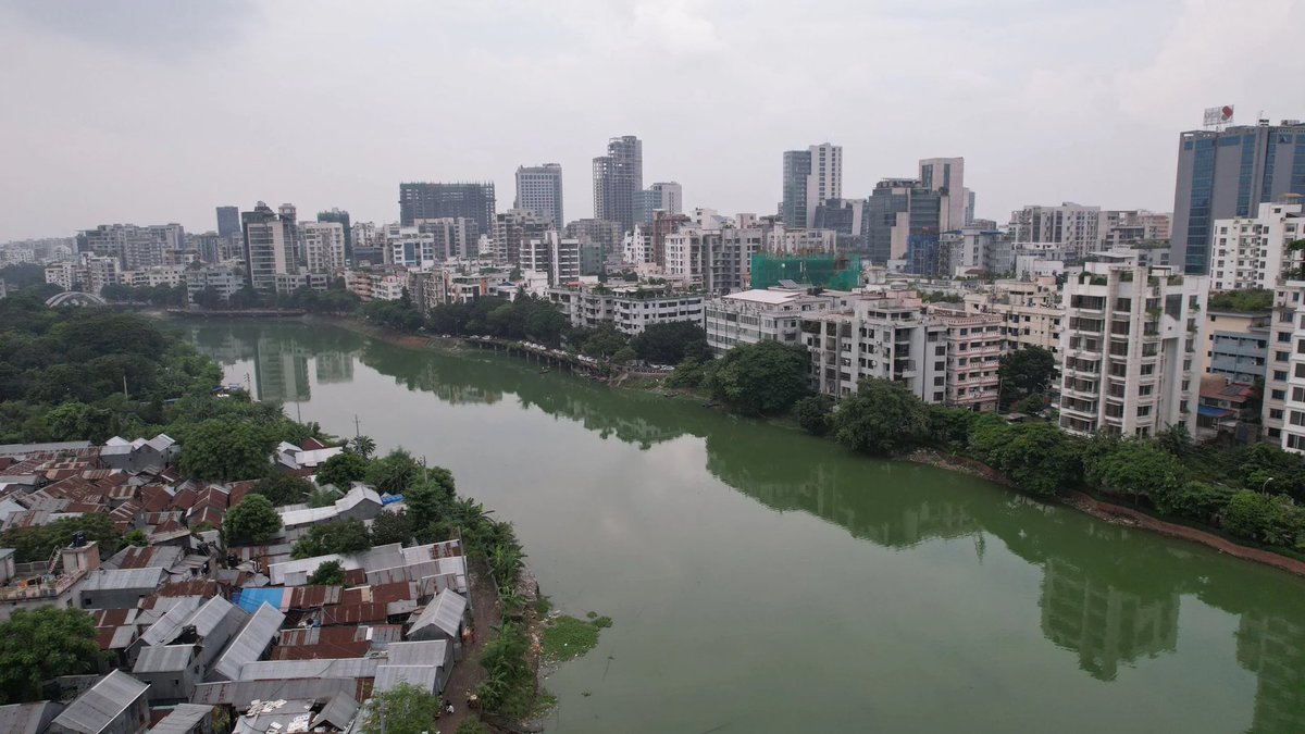 SohanYouthNetG's tweet photo. 🌍 Protecting nature = protecting ourselves!
Restoring Dhaka’s Gulshan-Banani Lake with #ReWET fights floods, boosts biodiversity & green jobs, and secures healthier communities.
💧 Nature financing is key. #ClimateAction #COP30 #NatureBasedSolutions
@REDAAprogramme https://t.co/iHNGpd26Wz