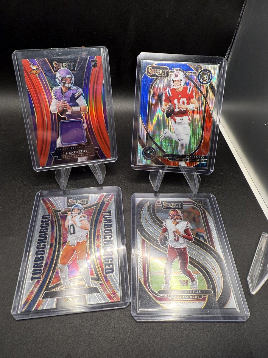 Adding more cards. Including this 3-card complete set variation lot for $8.50. Free shipping!

And a few others….