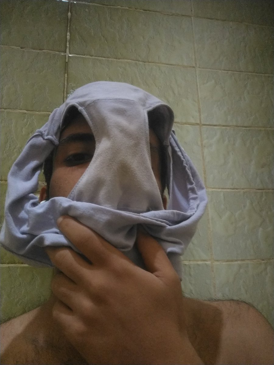 ديوث وزبي كبيرر مدري كيف 😭❤️