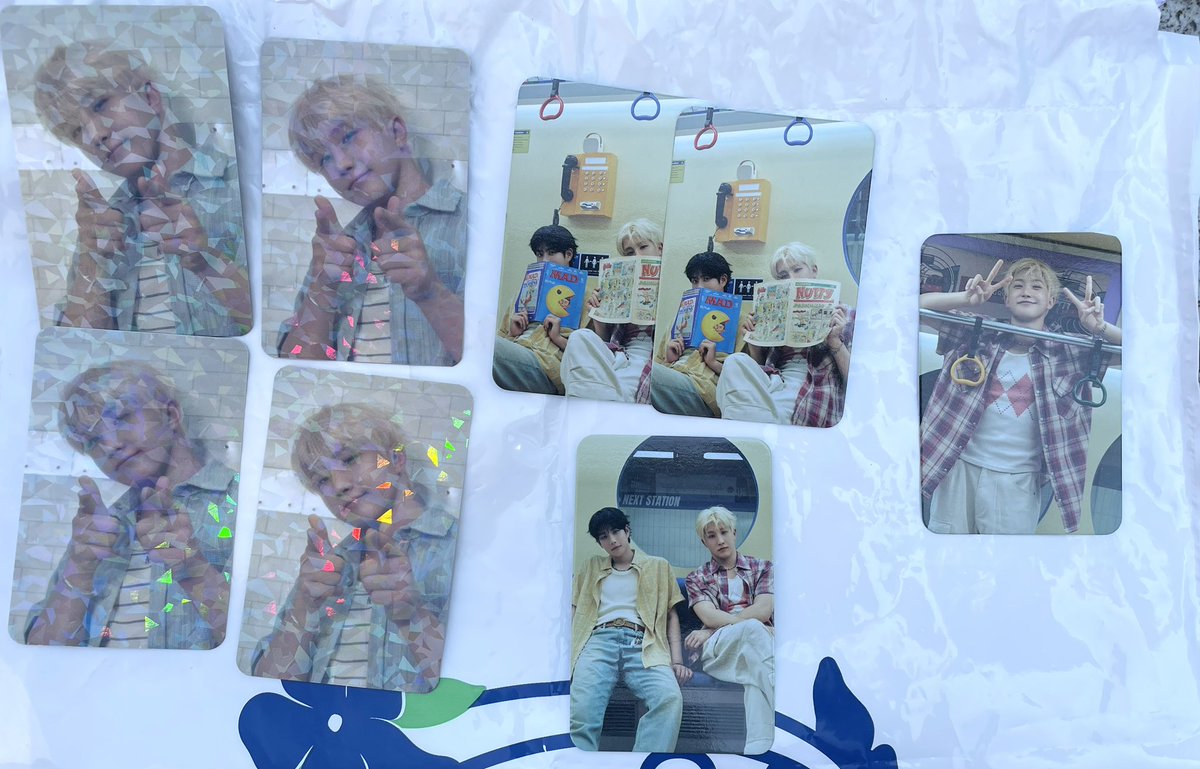 myung__777's tweet photo. ZOONIZINI  交換

譲　下画像
　　(左からフォトカードレア、くじ、14000特典)

求　MJ フォトカードノーマル優先

MJ定価買取もいたしますので
条件合う方いましたらお声掛けください🥹

本日両部、明日1部会場にいます❗️ https://t.co/bgDBUYeeXk