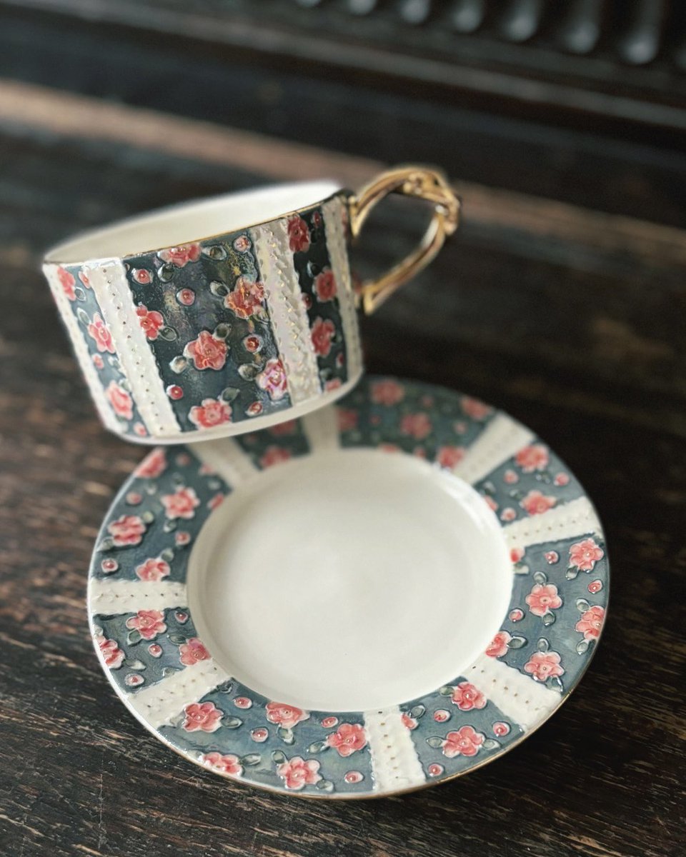 planpo レースプレート　カメリアブルーS planpo • Instagram photos and videos