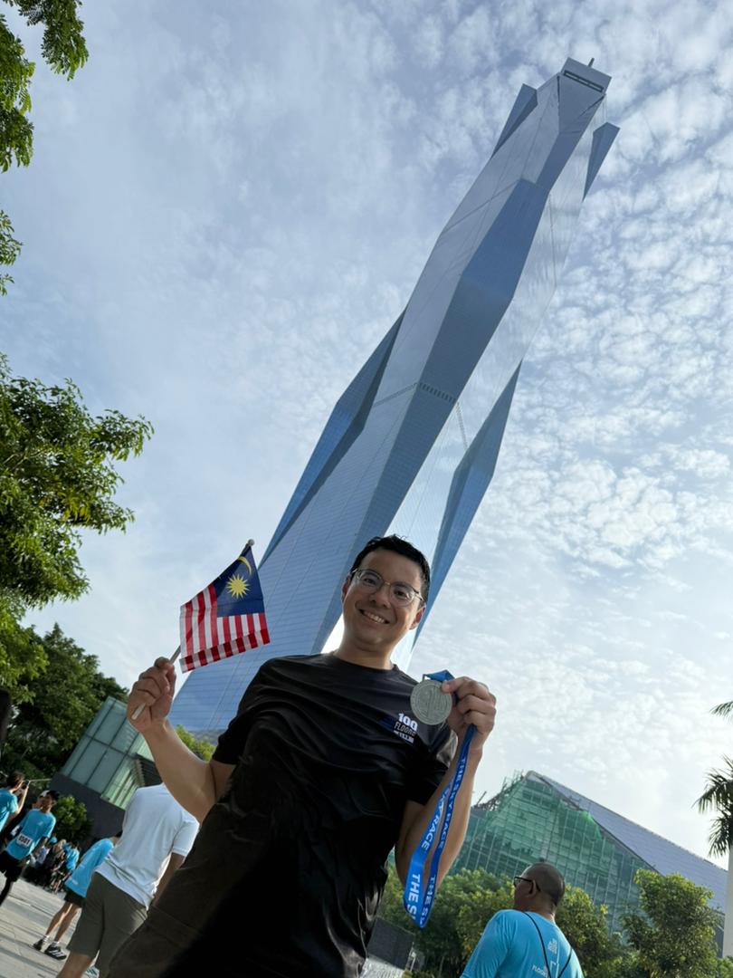 First MP to finish Merdeka 118 Sky Race.
Best way to celebrate Merdeka spirit! 
#towerrunning #Merdeka #LeeCheanChung #morningvibes