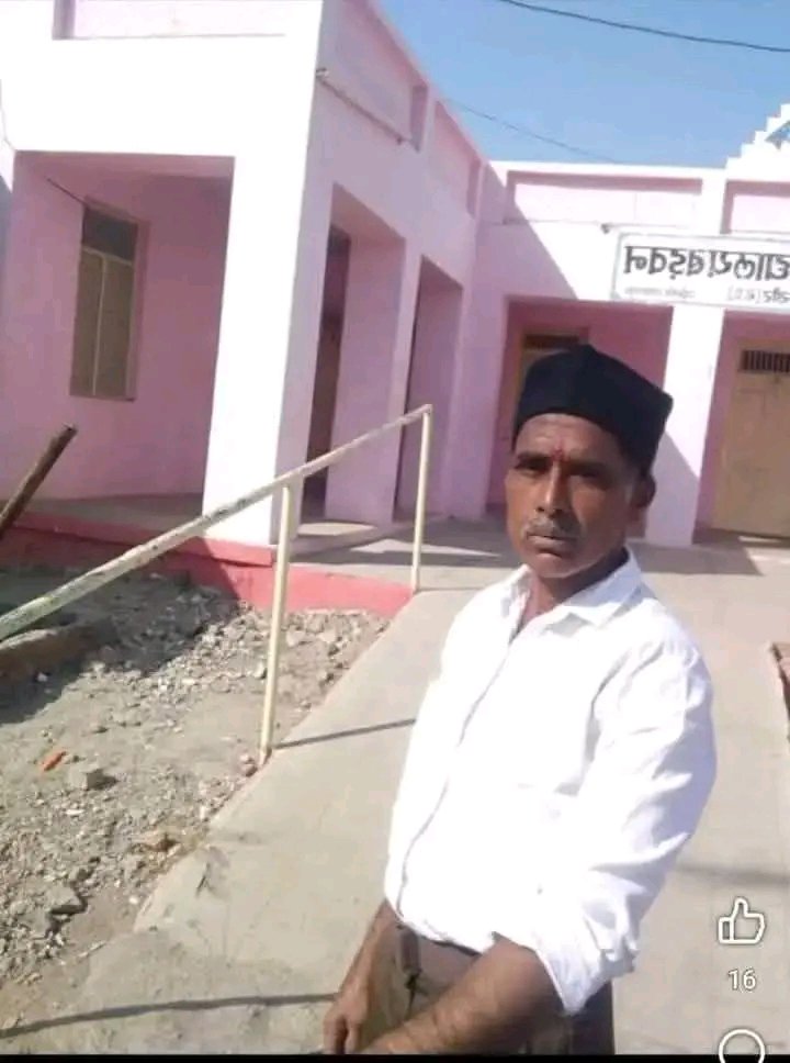 <a href="/ShivamYadavjii/">Shivam Yadav</a> मध्यप्रदेश के मंदसौर में गाय के साथ दुष्कर्म करने वाले संघी बीजेपी नेता देवीलाल धाकड़ को मंदसौर पुलिस ने गिरफ्तार किया।