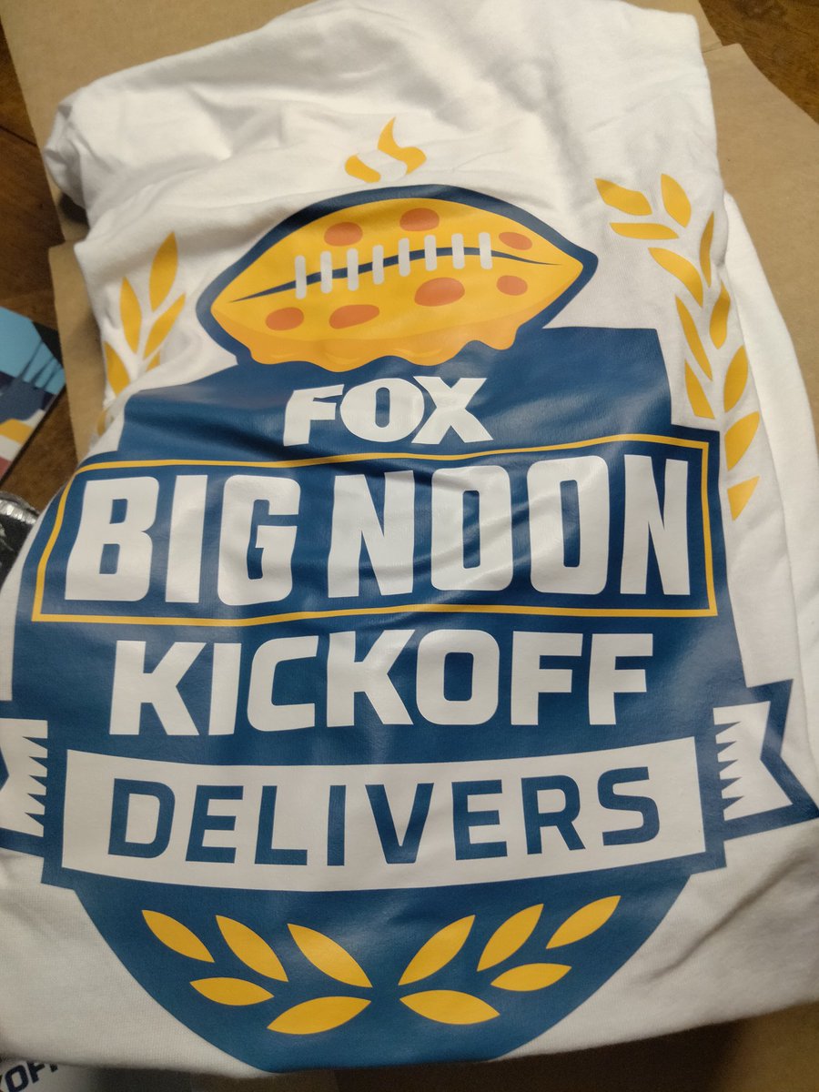 Cool <a href="/FOXSportsPR/">FOX Sports PR</a> package promoting their CFB coverage. With tasty cake.