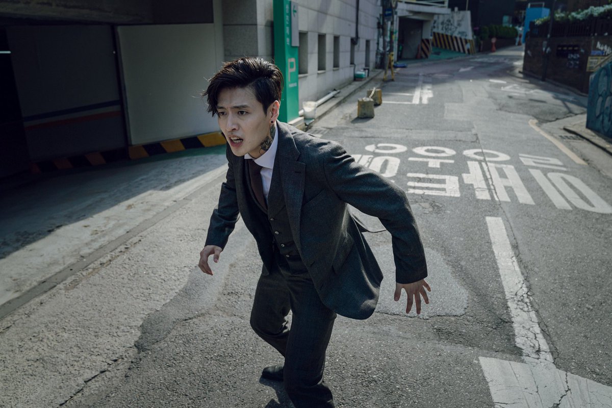 ◤ #イカゲーム 　シリーズ　  ◥
　#カン・ハヌル 主演作
◣　　『#殺人配信』　 　　           ◢