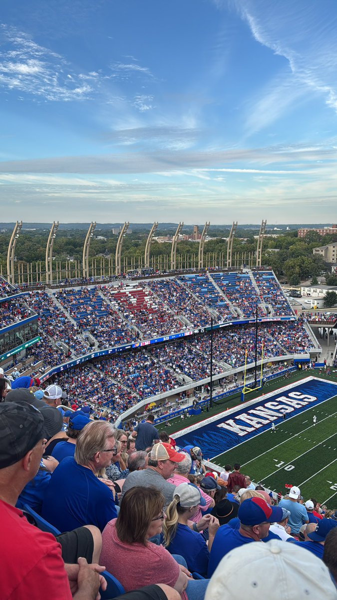 Snyder's Windbreaker tweet media