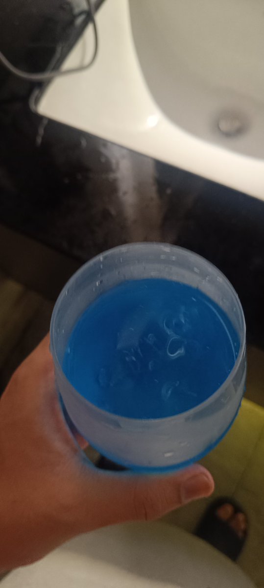 Spa_Snoop's tweet image. blue ice tea hindi ko gusto sorry pero since it is complimentary nakakahiya naman magreklamo pa. I was not able to taste the cookie but I saw other clients enjoying it on a plate. I love how organized they are here. Compared to other spas, sobrang layo ng   27 Shaw Spas #spasnoop