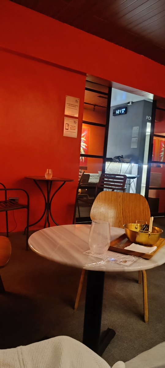 Spa_Snoop's tweet image. #Spasnoop  casually chilling on the lobby after massage here @27shawspa ugh I want to go back. The ambiance is so addicting.Ugh! Kaso I need to review other spas pa 🧐👀🥺