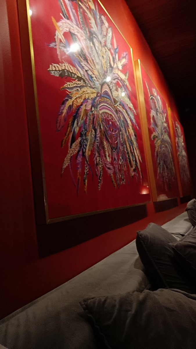 Spa_Snoop's tweet image. #Spasnoop  casually chilling on the lobby after massage here @27shawspa ugh I want to go back. The ambiance is so addicting.Ugh! Kaso I need to review other spas pa 🧐👀🥺