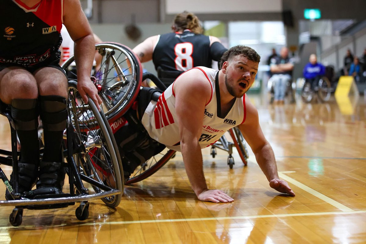 Roller_Hawks's tweet image. Fantastic work by Robshots