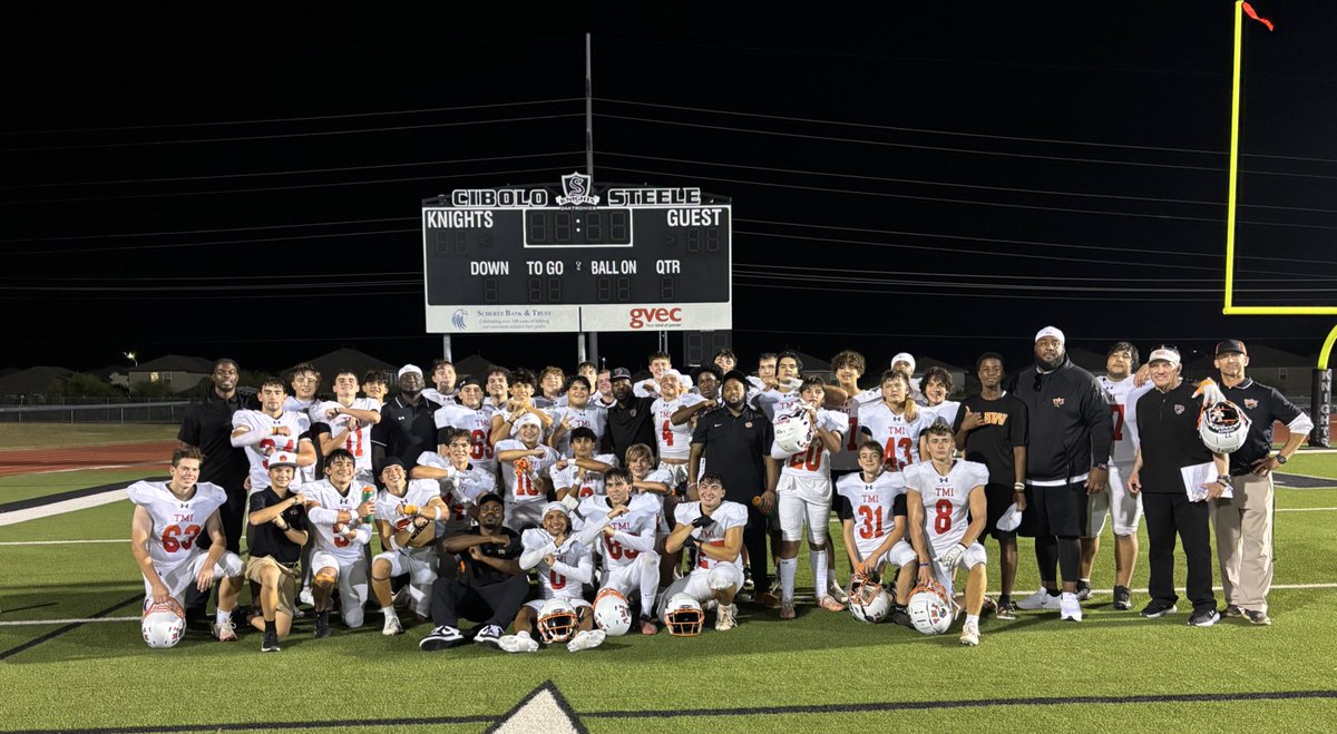 Big congrats to Coach Wesson on his first win as Head Coach! 🏈🐾 Shoutout to the Panther squad for convincing performance and securing that first dub of the year!
 #NotDoneYet