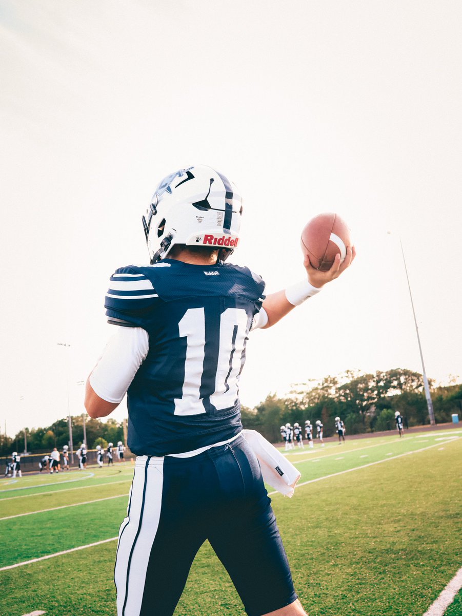 Week 1 VS Dunbar (Defending DC State Champs) 
15/21 (71%) 313 YDs 4 Passing TDs 2 Rushing TDs
58-40 Win (Film Below) hudl.com/video/3/174090…