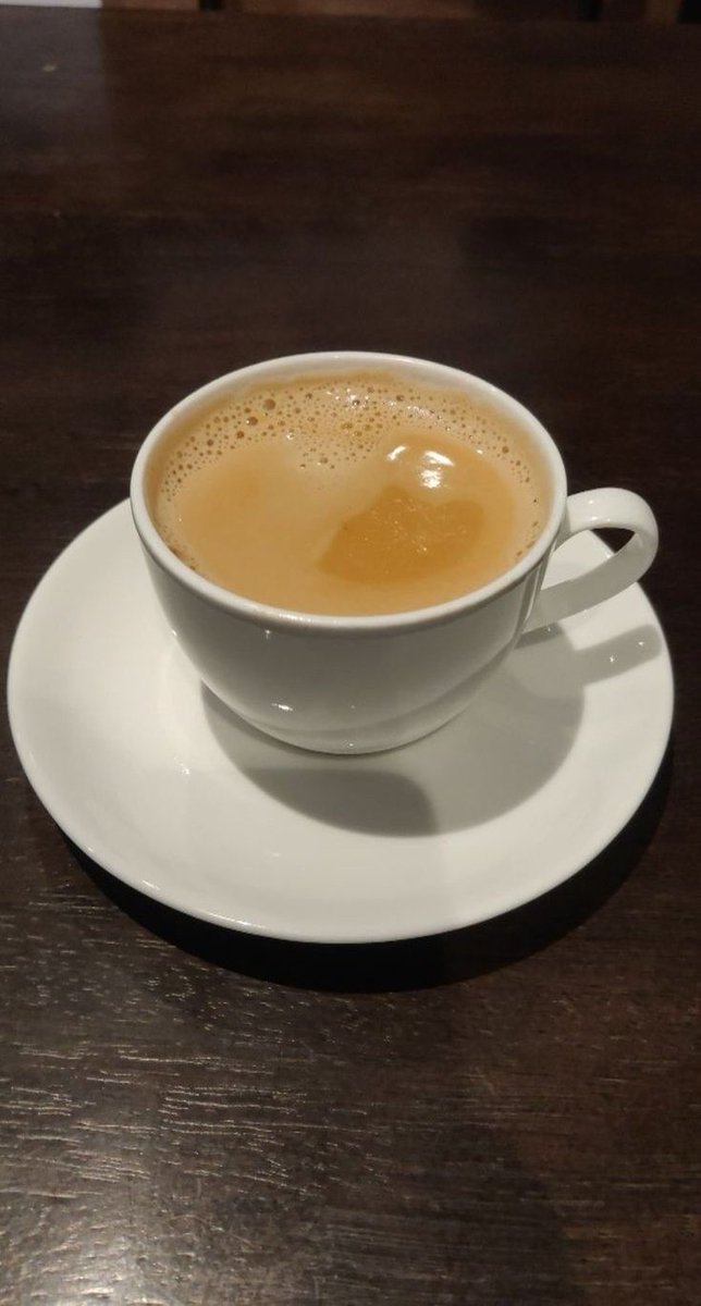 itz_Parmi's tweet photo. चाय पी लो दोस्तों 😍♥️
#TeaTime #todayPost https://t.co/Em4NzHQbmX