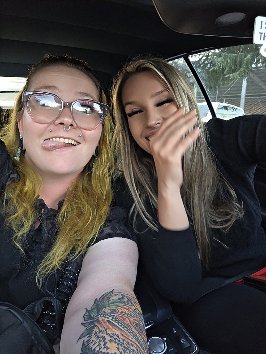 Had a much needed girls night out with one of my favorite ladies I have had the pleasure to meet since moving to Cali ♡
