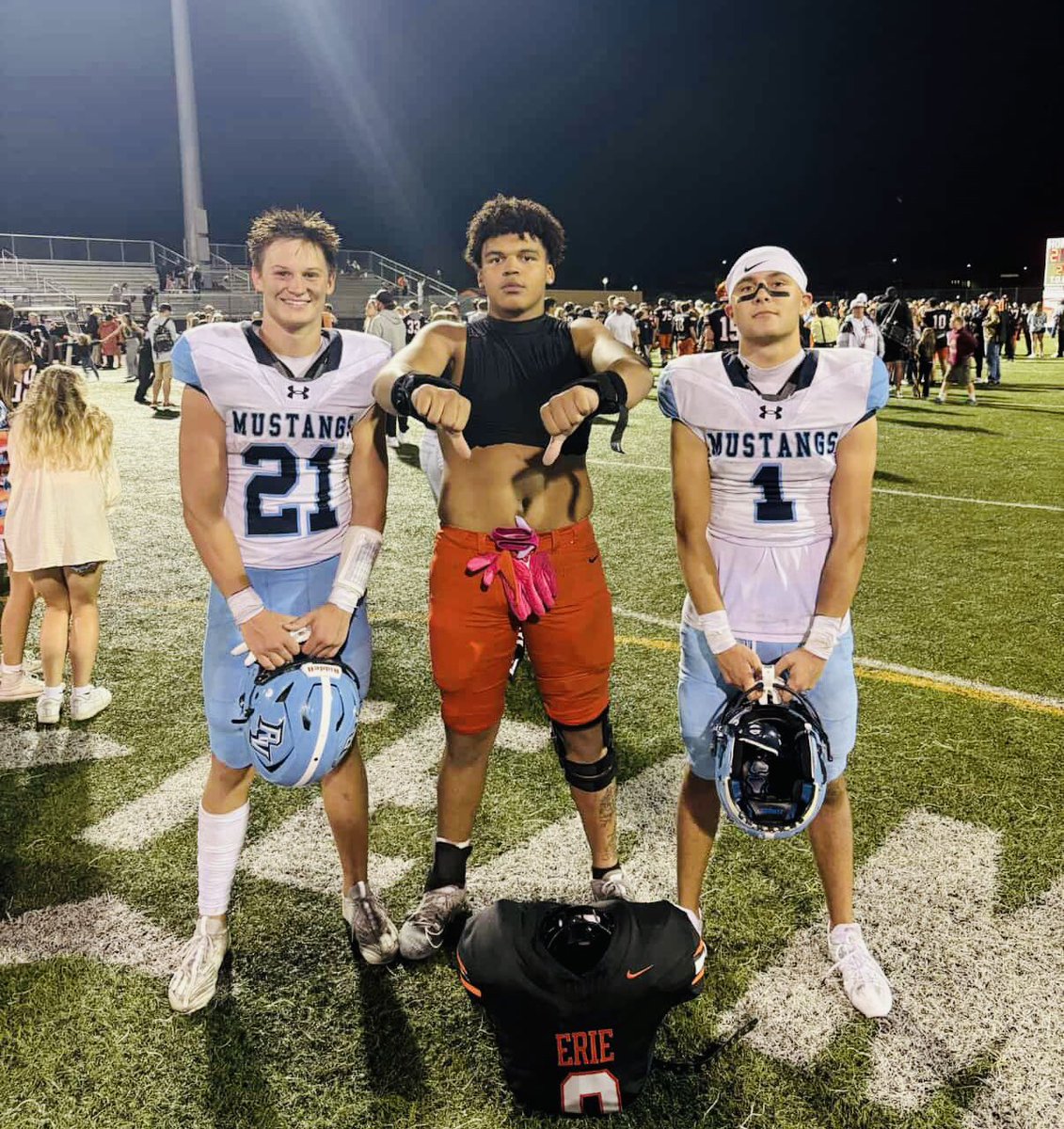 Team Full Gorilla (@teamfullgorilla) on Twitter photo These <a href="/TeamFullGorilla/">Team Full Gorilla</a> boyz all played great in the <a href="/9Preps/">9NEWS Prep Sports</a> Game of the week 27’ ATH <a href="/Levi_Rillos/">Levi Rillos</a> 26’ TE <a href="/gabesema0/">Gabe Sema ⭐️⭐️⭐️ TE- 6'4" /240lbs</a> & 26’ ATH <a href="/brady_warren11/">Brady Warren</a> always FAMILY once the final whistle blows🦍🏈💯 #ballers #ifyouballyoullgetthecall #skorillas #gorillawarfare #OAGAAG These <a href="/TeamFullGorilla/">Team Full Gorilla</a> boyz all played great in the <a href="/9Preps/">9NEWS Prep Sports</a> Game of the week 27’ ATH <a href="/Levi_Rillos/">Levi Rillos</a> 26’ TE <a href="/gabesema0/">Gabe Sema ⭐️⭐️⭐️ TE- 6'4" /240lbs</a> & 26’ ATH <a href="/brady_warren11/">Brady Warren</a> always FAMILY once the final whistle blows🦍🏈💯 #ballers #ifyouballyoullgetthecall #skorillas #gorillawarfare #OAGAAG