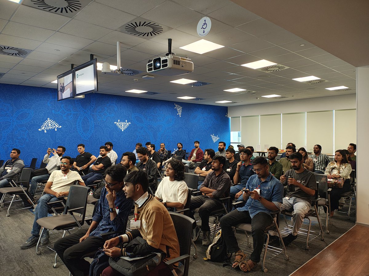 We are starting with the event🚀
