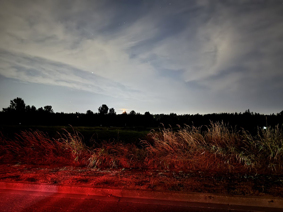 Gorgeous 🌙 tonight. #wawx