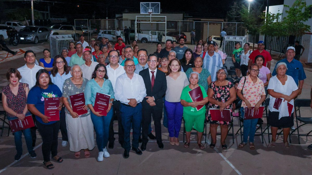 AEcomunicaciones 🌺 (@amalia_escobar) on Twitter photo Beneficia a familias el Ayuntamiento de Guaymas con la entrega de títulos de propiedad
<a href="/karlacordova15/">DRA. KARLA CÓRDOVA GONZÁLEZ</a>
Guaymas, Sonora, 29 de agosto de 2025.- El Ayuntamiento de Guaymas a través de la Promotora Inmobiliaria entregó 65 títulos de propiedad a familias de las colonias 23 de Beneficia a familias el Ayuntamiento de Guaymas con la entrega de títulos de propiedad
<a href="/karlacordova15/">DRA. KARLA CÓRDOVA GONZÁLEZ</a>
Guaymas, Sonora, 29 de agosto de 2025.- El Ayuntamiento de Guaymas a través de la Promotora Inmobiliaria entregó 65 títulos de propiedad a familias de las colonias 23 de