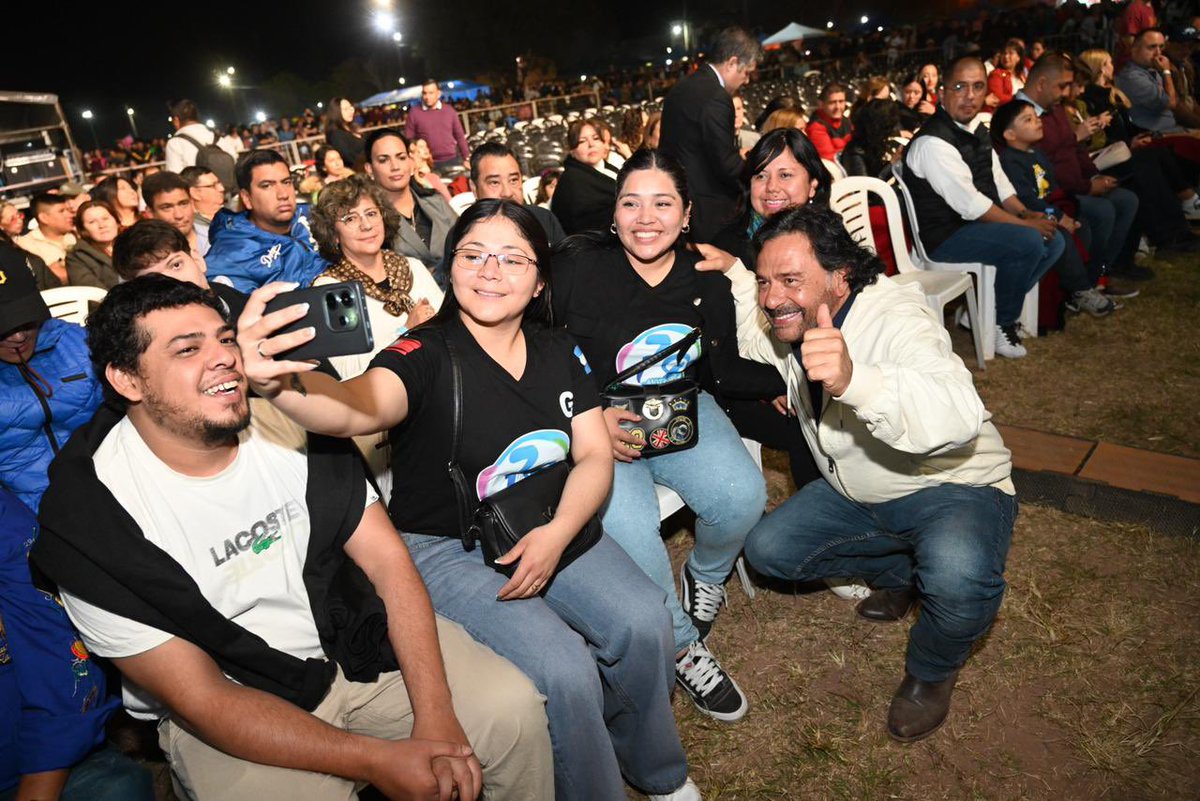 Un honor haber acompañado los festejos por los 78 años de Salvador Mazza, en este lugar donde nace la Patria.

Junto a los vecinos celebramos con música, tradición y talento. ¡Gracias de corazón por el cariño y por permitirme ser parte de este día tan especial! 🫶🏻