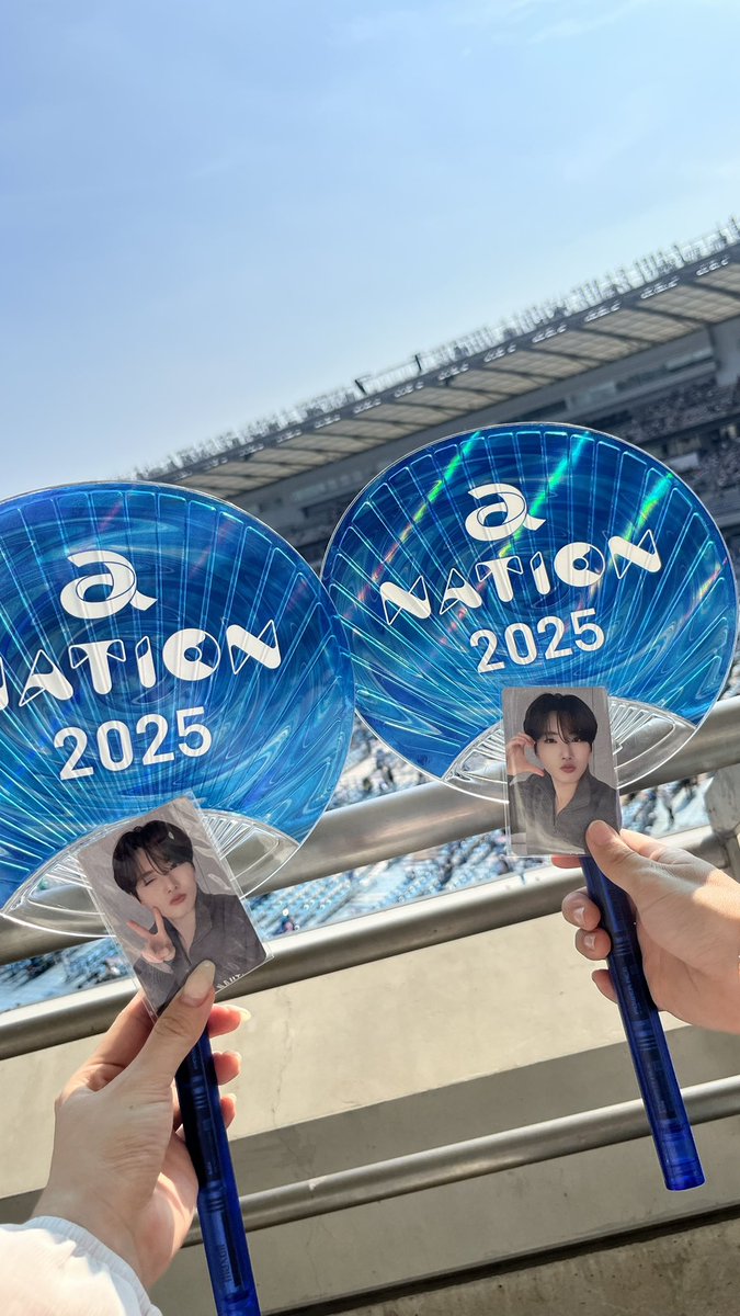 てぃんとa-nation〜😻🩷一昨日行くこと決まって今日までがスピード感ハンパなすぎてジュンギュに会った実感湧いてない🙂‍↕️かっこよくてしにました
てぃんありがと〜〜😚（目の前にいる）
<a href="/kyuchan__04/">てぃん</a>