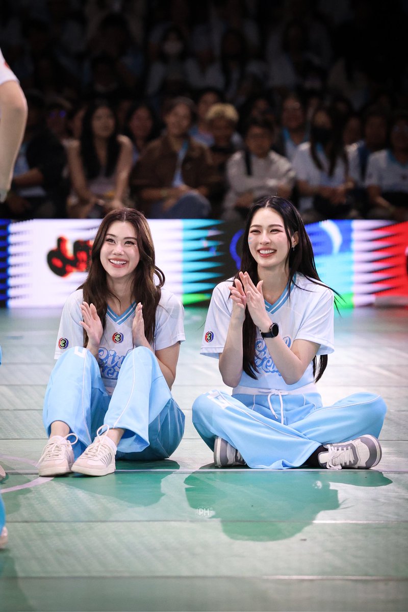 411xpercent's tweet image. เฟรมพระราชทานสีฟ้า วาสนาลูกหมิวลูกออมน้อ🫠

#CH3GirlsCup2025
#lalinalena #linglingkwong