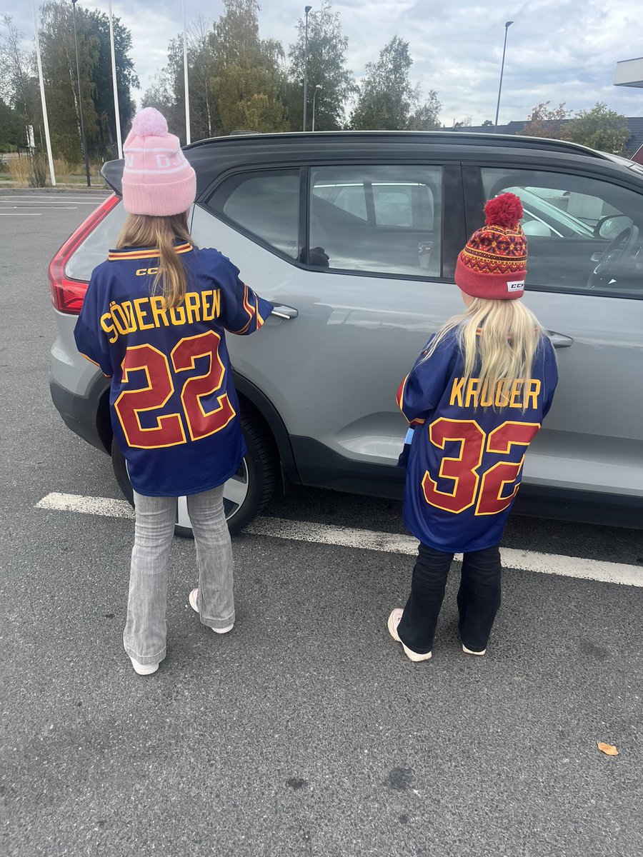 Full fart framåt! Underbart DIF helg väntar! Hockey i Norrahammar mot Mif och imorgon Norrköping away 💛❤️💙